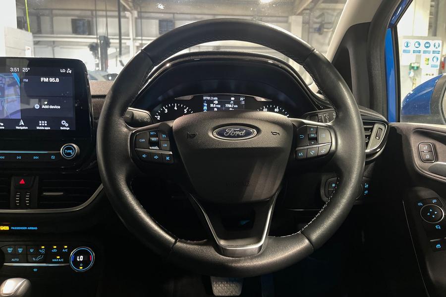 Ford FIESTA Photo autoimg-2a27a19daa53a15b360bb9a01ddfc1366f704a9f.jpg