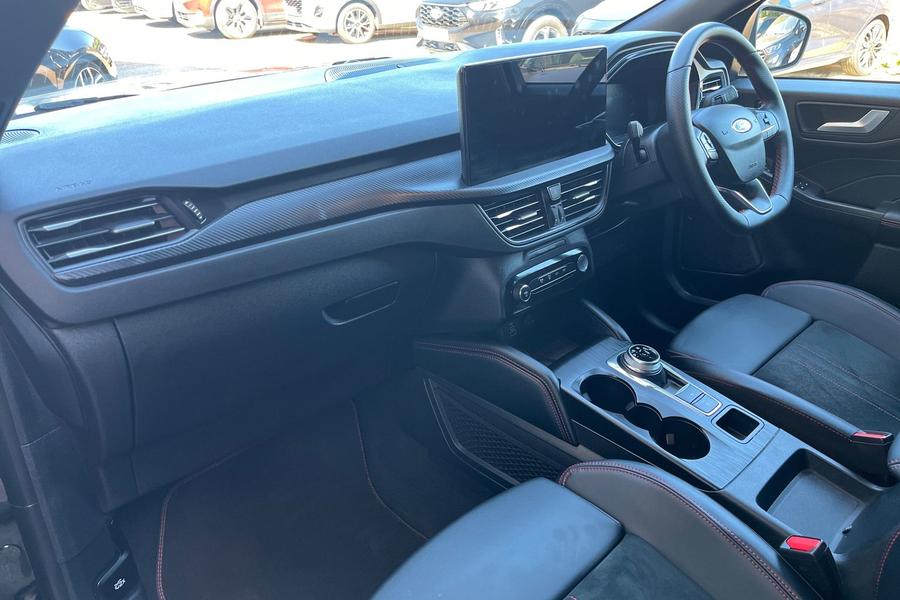 Ford KUGA Photo autoimg-2a27ff28ba9cf236ec689006b398ecdf6681f4c9.jpg