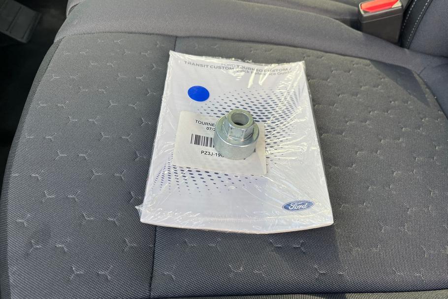 Used FORD E-TRANSIT CUSTOM WR75JBU 24