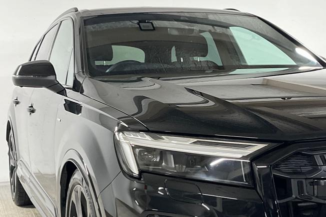 AUDI Q7 Photo 38