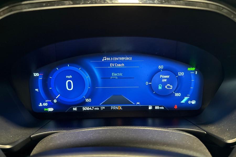 Ford Kuga Photo autoimg-2a2947ba90e4ab1cd4b03f7ee4978d3639b3bd85.jpg