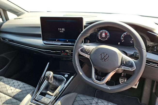 VOLKSWAGEN Golf Photo 11