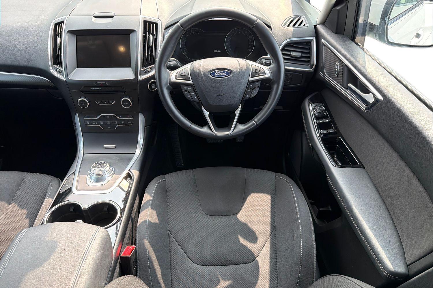 Ford S-MAX Photo 10