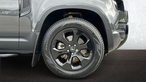 Land Rover Defender Photo autoimg-2a2db9d0fb0dae254670653cdab7a75c74482b9f.jpg