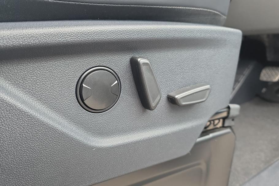 Used FORD TRANSIT CUSTOM WV75ZKH 31