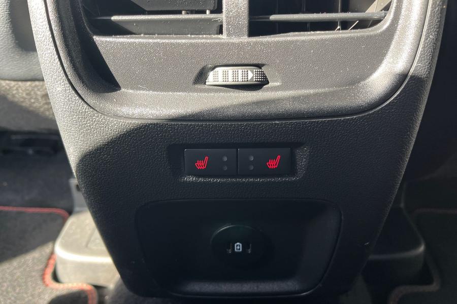 Ford Kuga Photo autoimg-2a2fa11756cdc2c61983bf0a477664b2fdc9e0e8.jpg