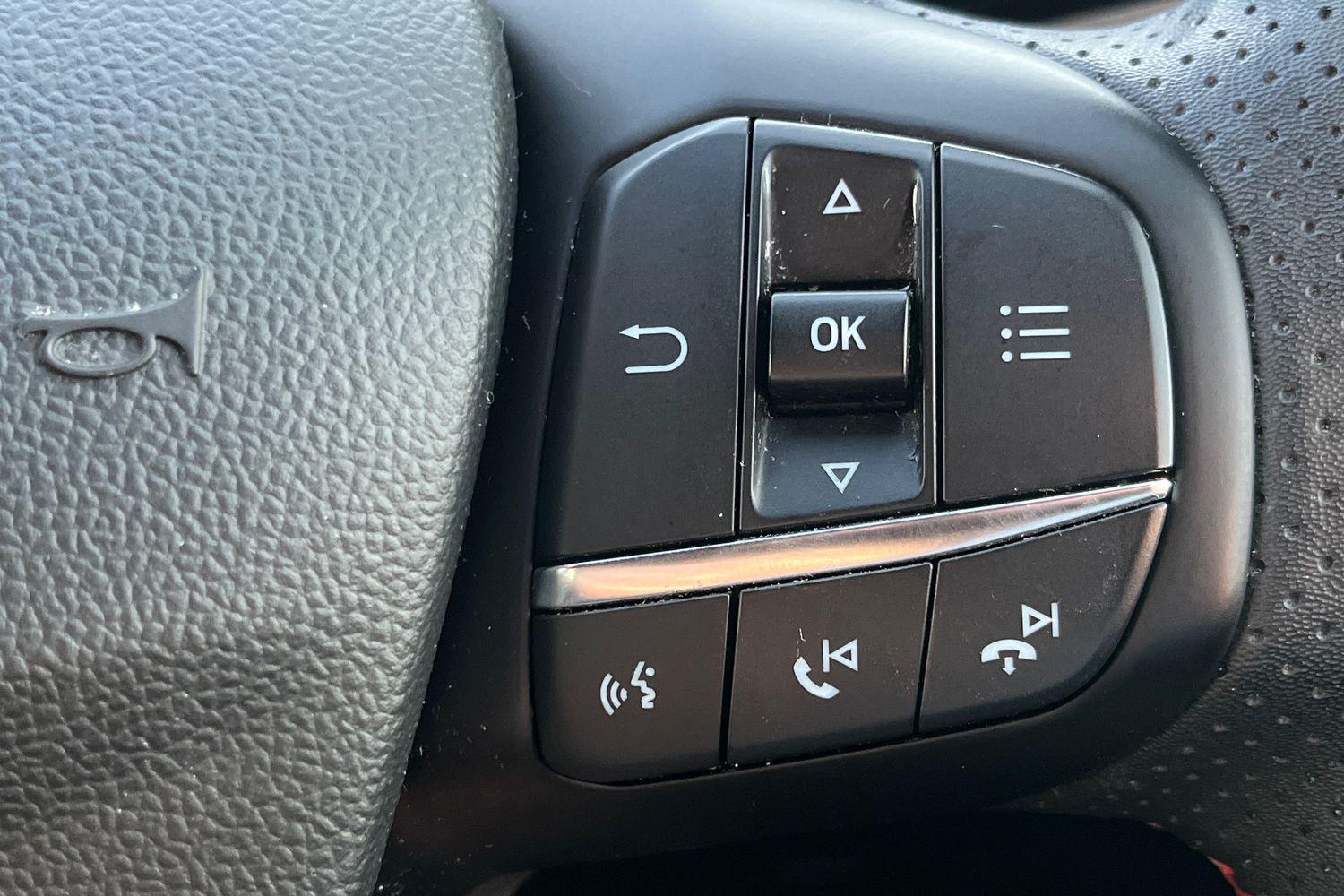 Ford KUGA Photo 23