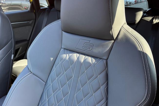 AUDI S3 Photo 43
