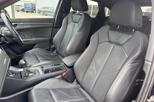 Audi Q3 Photo 42