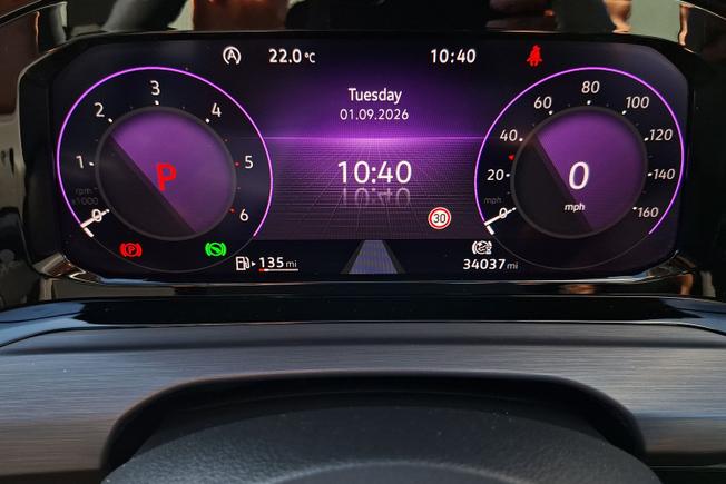 VOLKSWAGEN Golf Photo 15