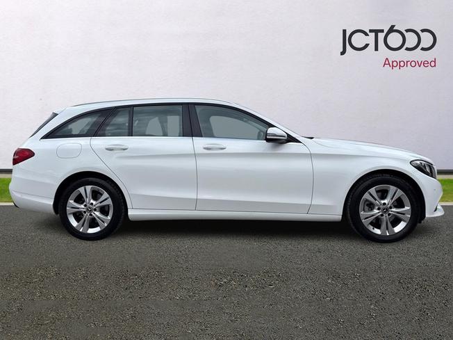 MERCEDES-BENZ C Class Photo 4