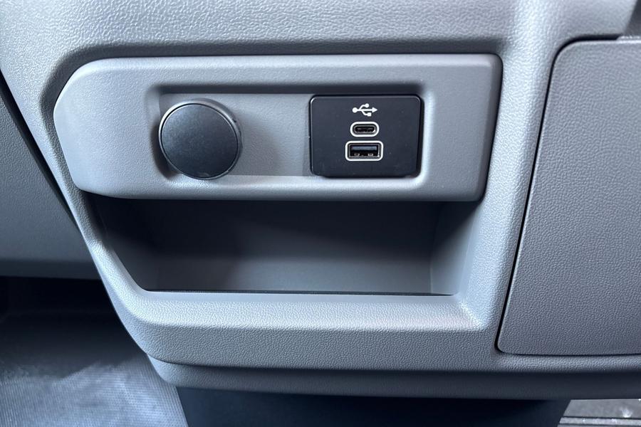 Ford TRANSIT CUSTOM Photo autoimg-2a3a0a7d70bb5143d4244dca3a5b5c74529501ad.jpg