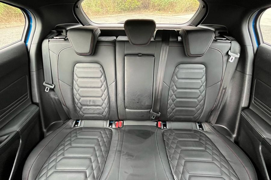 Ford FOCUS Photo autoimg-2a3b60dcfa2c55f6b7b3f10257ea0f3029a1b03d.jpg