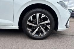 VOLKSWAGEN Polo Photo 5