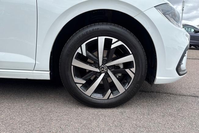 VOLKSWAGEN Polo Photo 5
