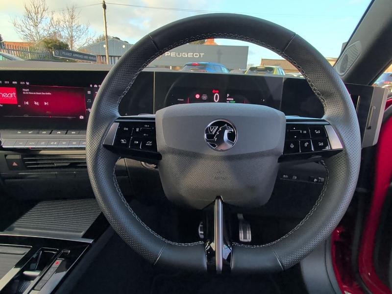 Used Vauxhall Astra BJ73UXY 33