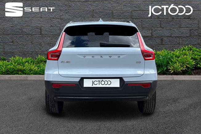 VOLVO Xc40 Photo 7