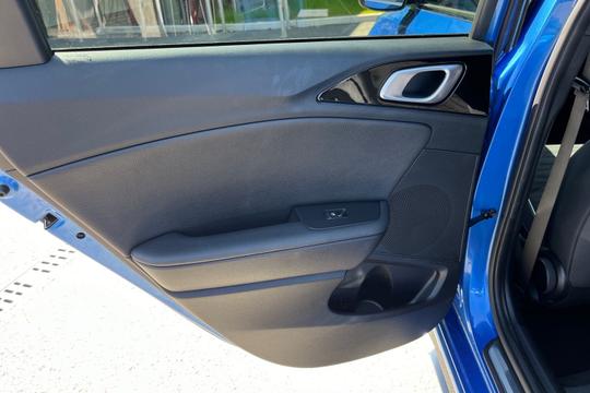 Kia Ceed Photo autoimg-2a3e5ca8d8d4cfa66d2c696f6f99ec8c464dc355.jpg