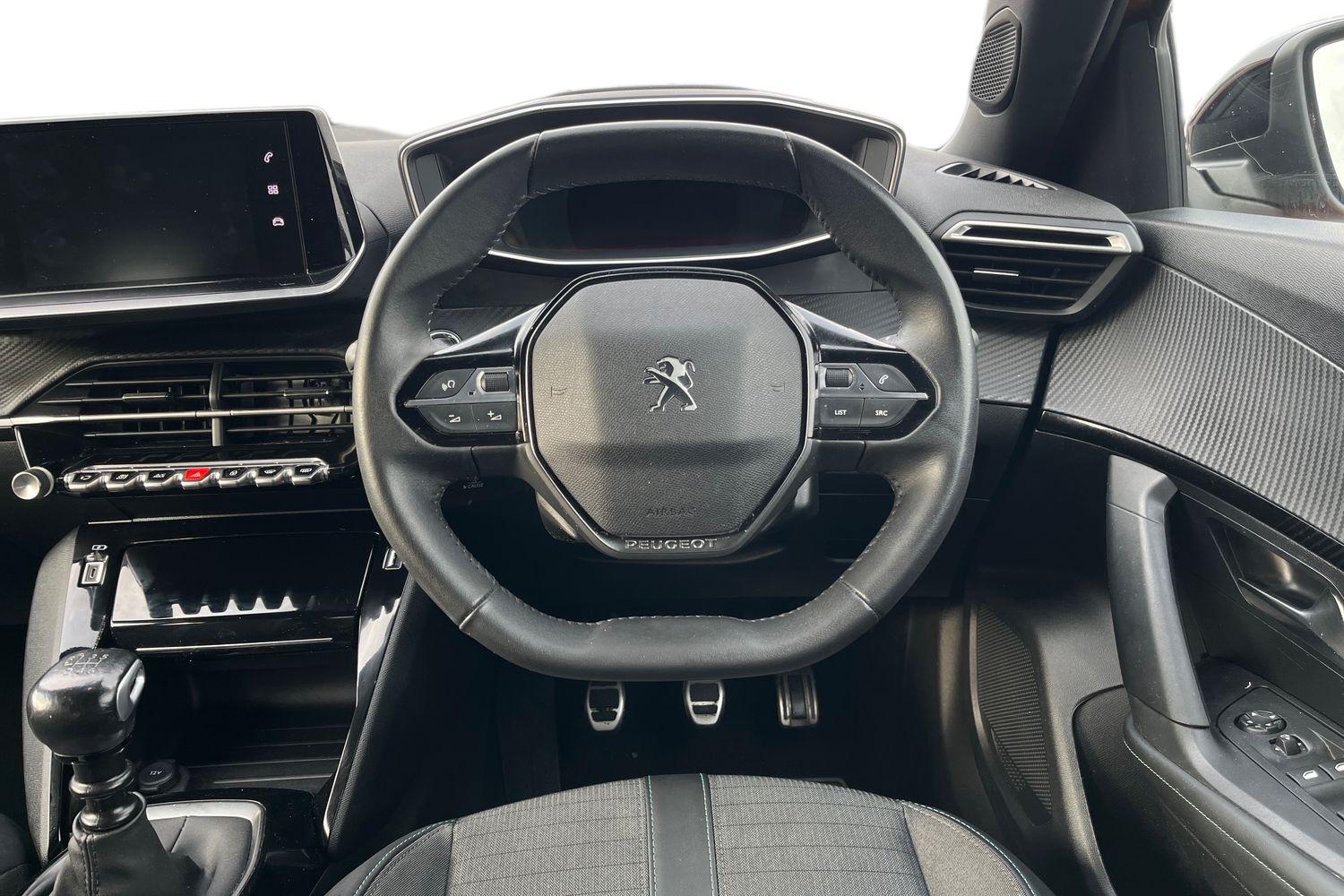 Peugeot 2008 Photo 10