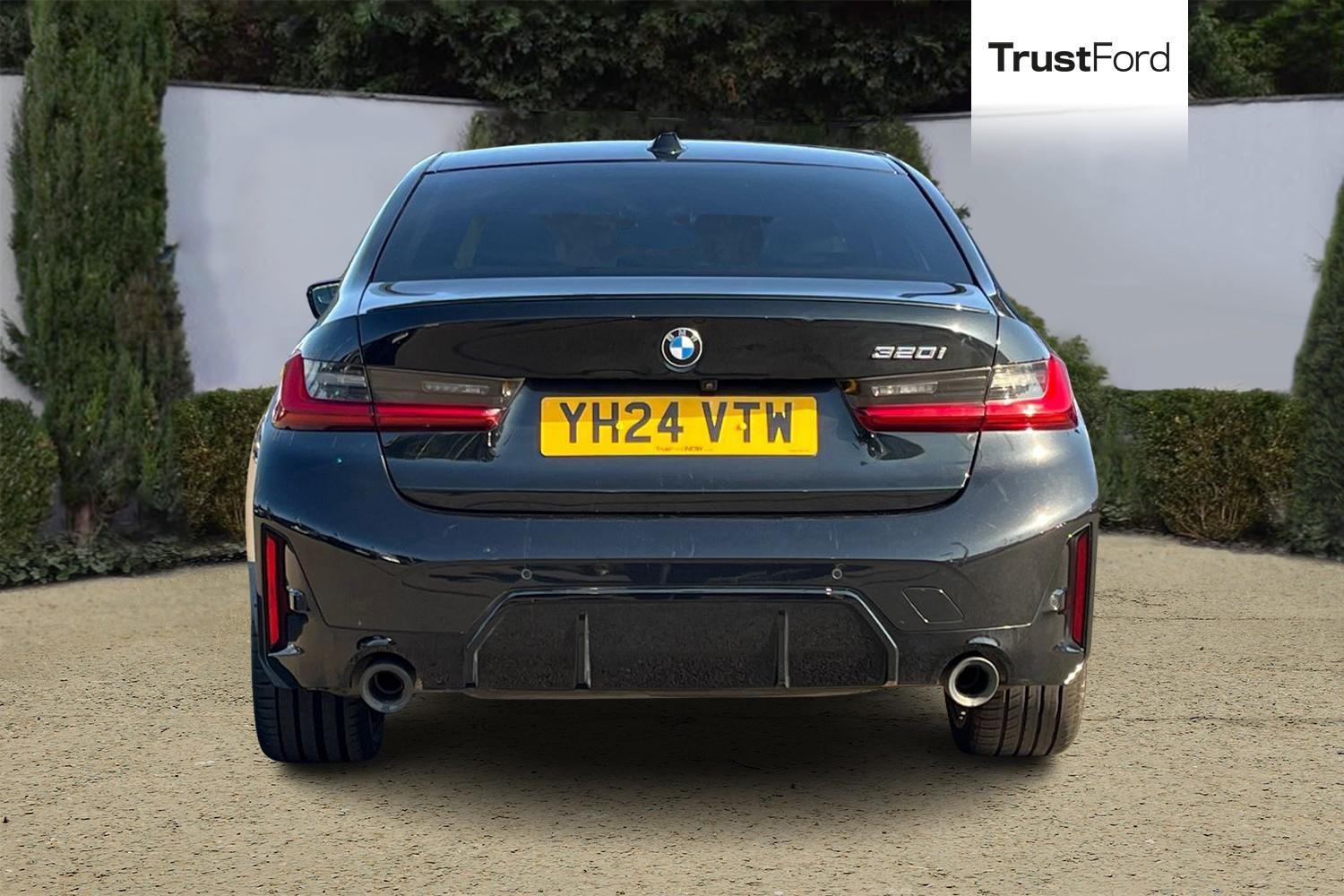 BMW 3 SERIES Photo 6