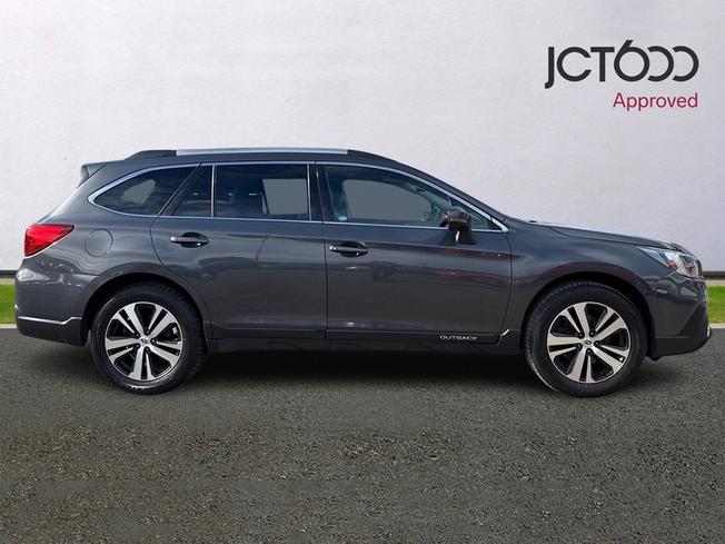 SUBARU Outback Photo 4
