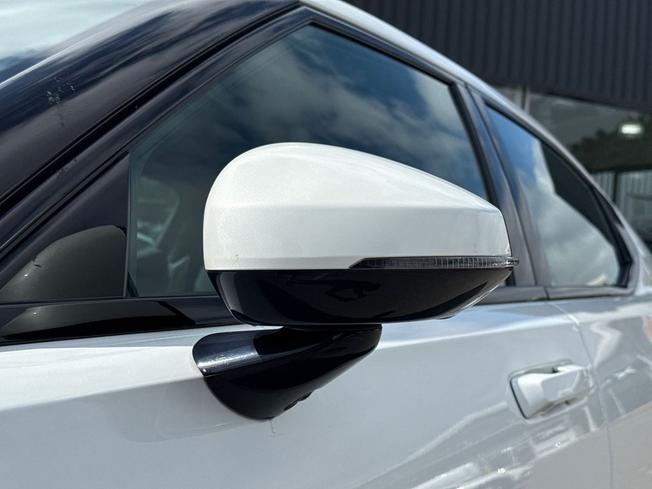 POLESTAR Polestar 2 Photo 27