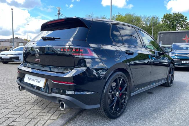 VOLKSWAGEN Golf Photo 47