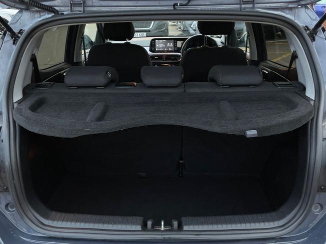 HYUNDAI i10 Photo 12