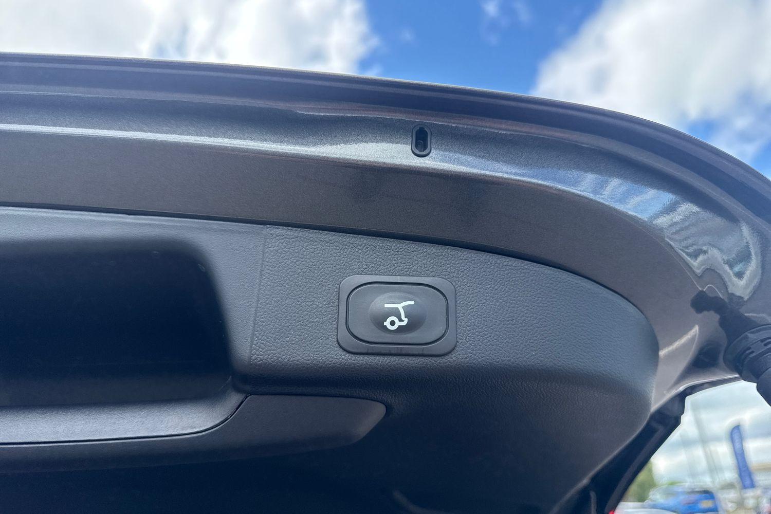 Ford FOCUS Photo 36