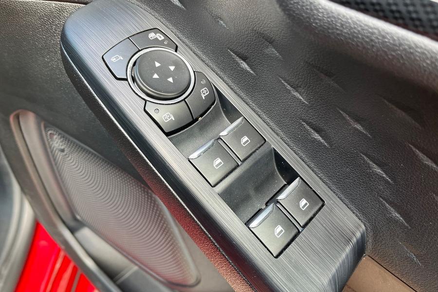 Ford Kuga Photo autoimg-2a4df4bc3e0e380e3443f7050180059b379fcf14.jpg