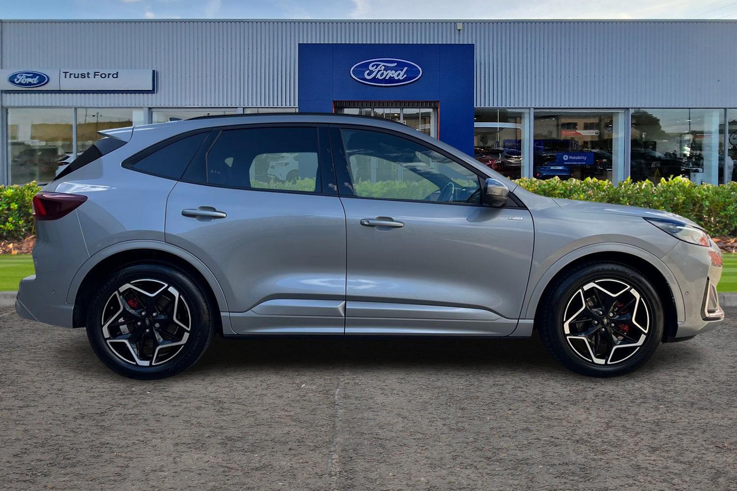 Ford Kuga Photo 2