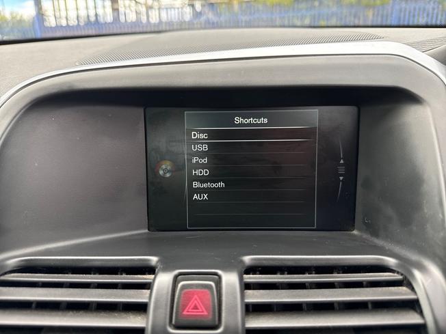 VOLVO XC60 Photo 33