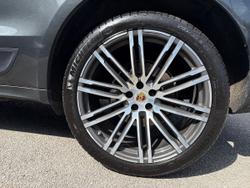 PORSCHE Macan Photo 5