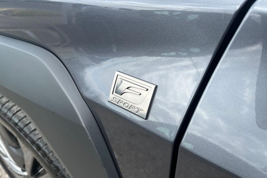Lexus UX Photo autoimg-2a5ae754c92292a30231c1c5720ff7aca0ca0d98.jpg