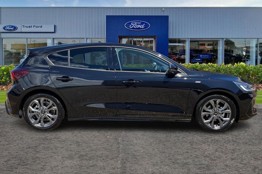 Ford Focus Photo autoimg-2a5d98299b9af42ef993a88b19e590e733d7d42e.jpg