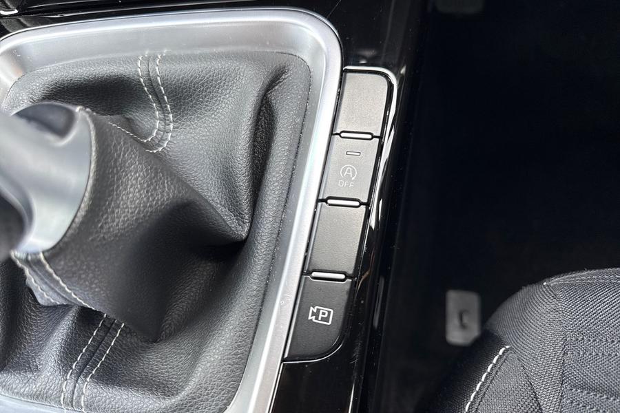 Kia XCEED Photo autoimg-2a5e5d180343629f13be79b23d9b619872698f64.jpg