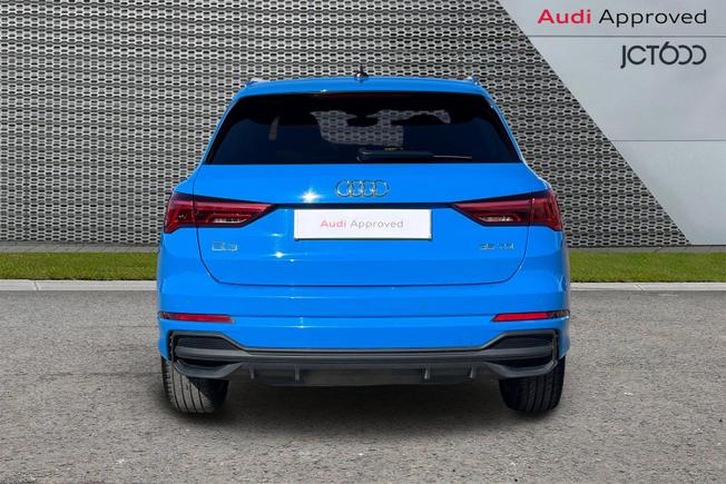 AUDI Q3 Photo 7