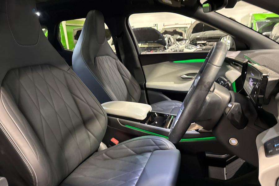 Ford Explorer Photo autoimg-2a605952ab156881d7c11bbe53f3e7e3712af9d0.jpg