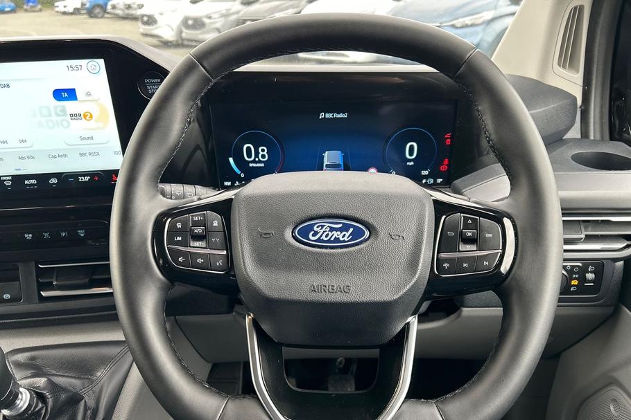 Used FORD TOURNEO CUSTOM YM25LNU 37