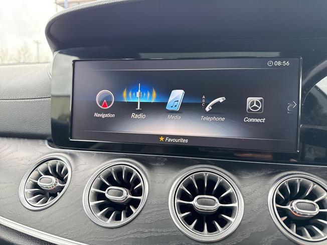 MERCEDES-BENZ E Class Photo 13