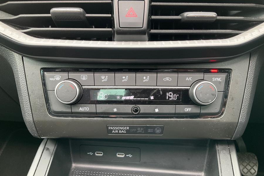 SEAT IBIZA Photo autoimg-2a648cb05c276ce4e83994e5d8bf566152fd3b99.jpg