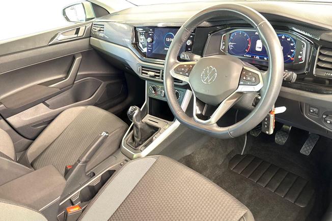 VOLKSWAGEN Polo Photo 6