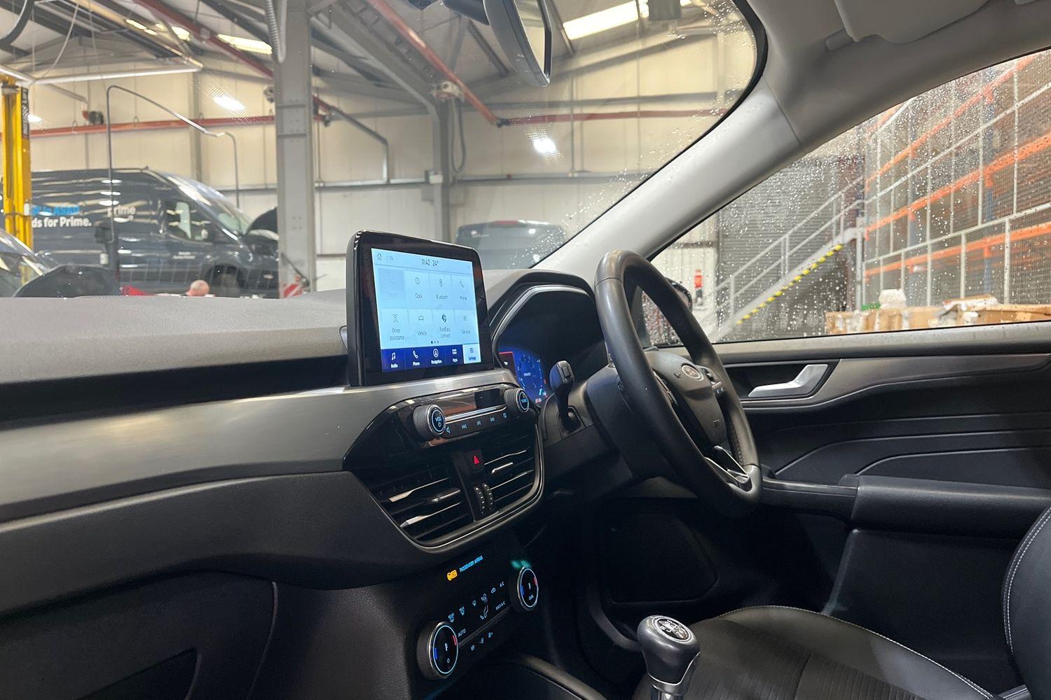 Ford KUGA Photo 17