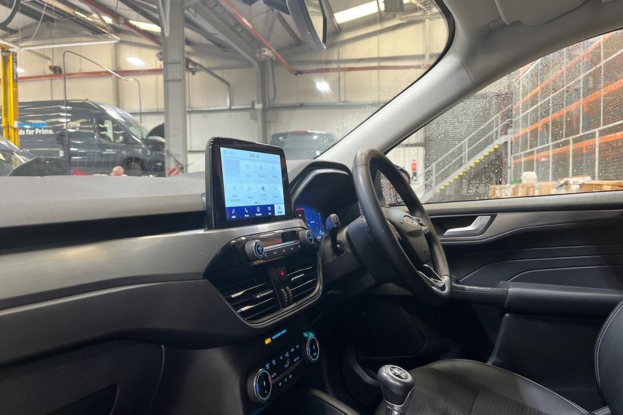 Ford KUGA Photo autoimg-2a66f7f1469c936a34dcadab5a3e2acb5c308c49.jpg
