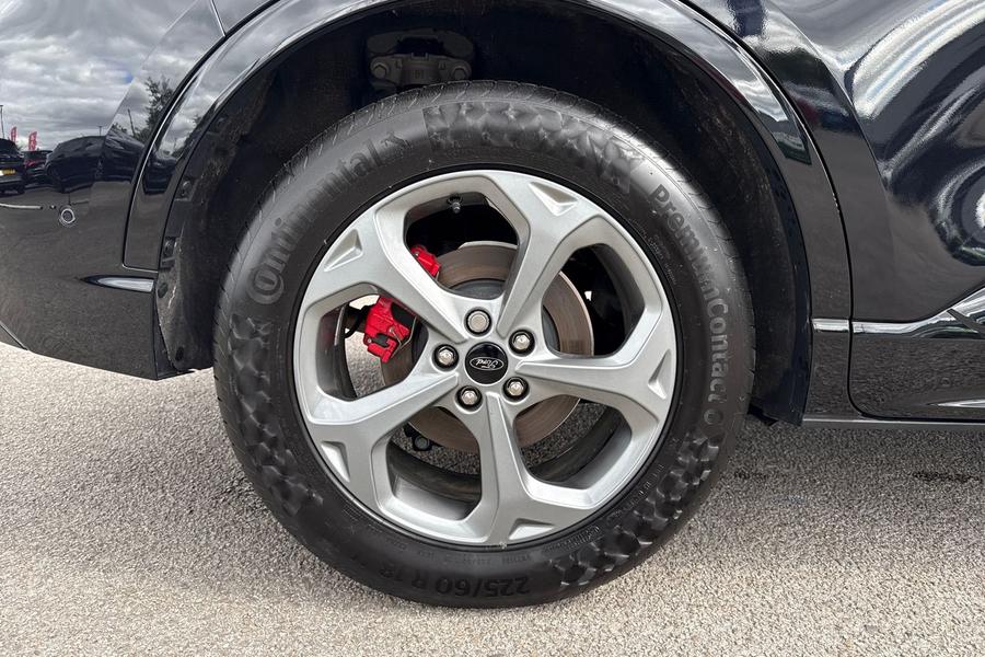 Ford KUGA Photo autoimg-2a6706f95cacf97586a643187730936ce36d3cf1.jpg