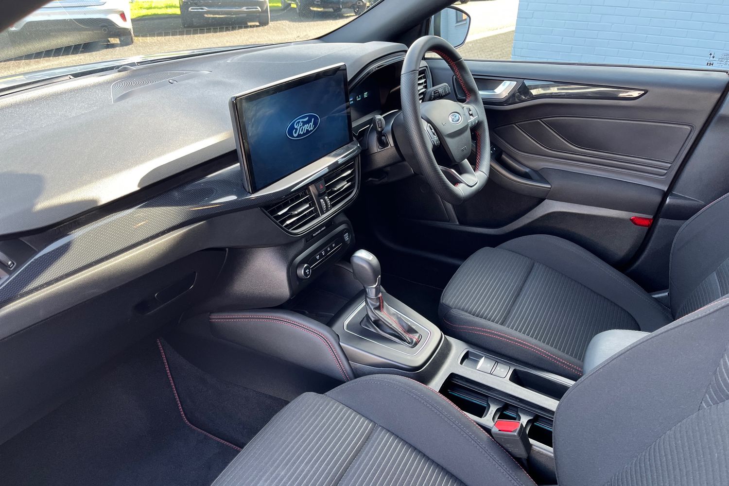 Ford Focus Photo 17