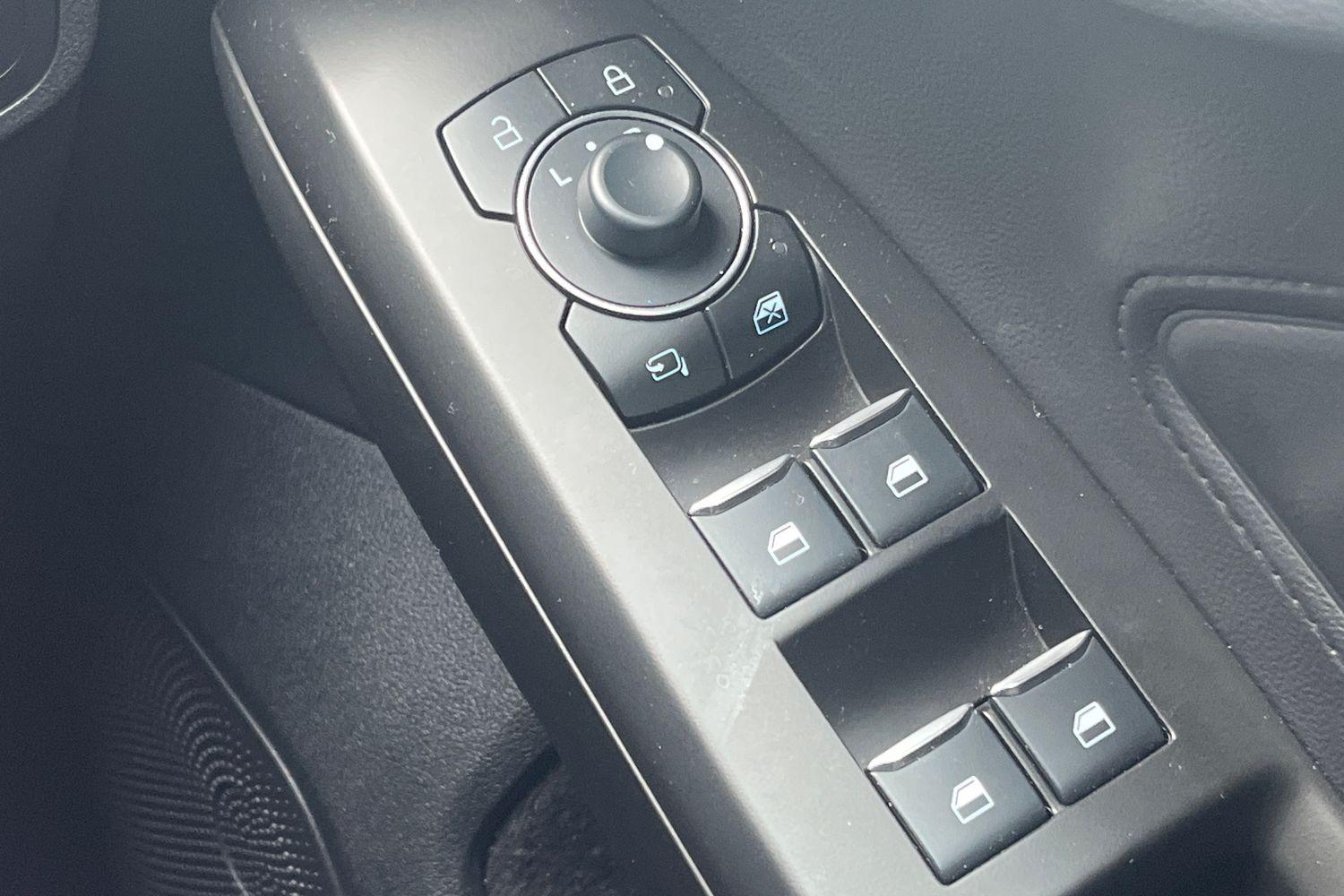 Ford Focus Photo 15