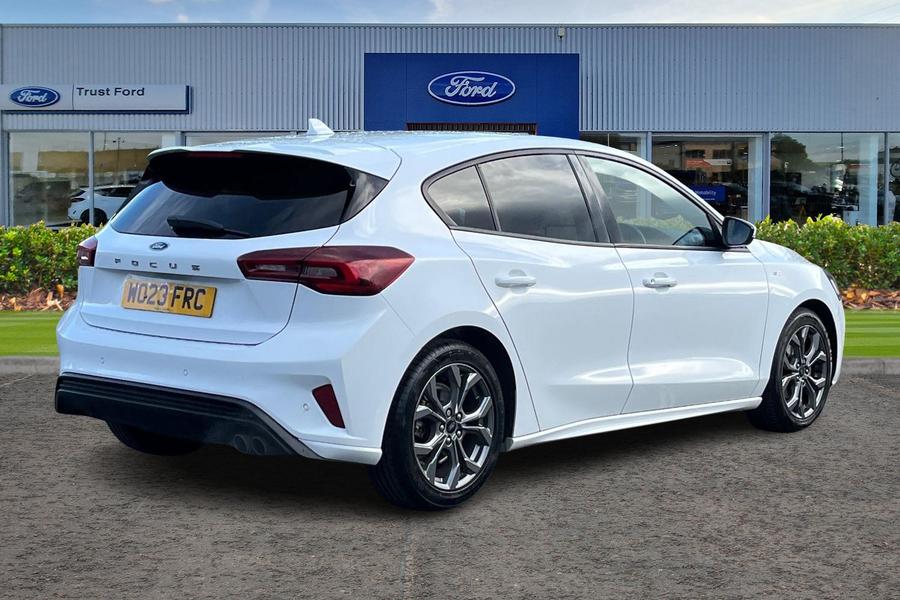 Ford FOCUS Photo autoimg-2a6f62b79d8eb0ea0fc92358984075c1d2654df4.jpg