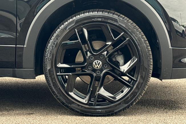 VOLKSWAGEN T-Cross Photo 5