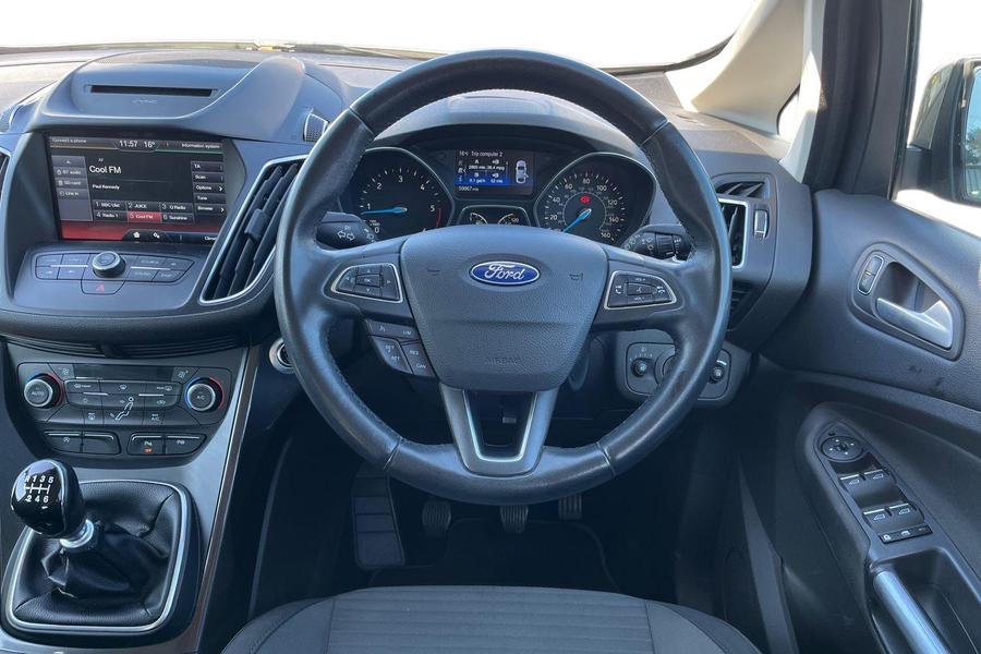 Ford GRAND C-MAX Photo autoimg-2a78b9ece780781d0f353bc2a6998964d59bdc7d.jpg